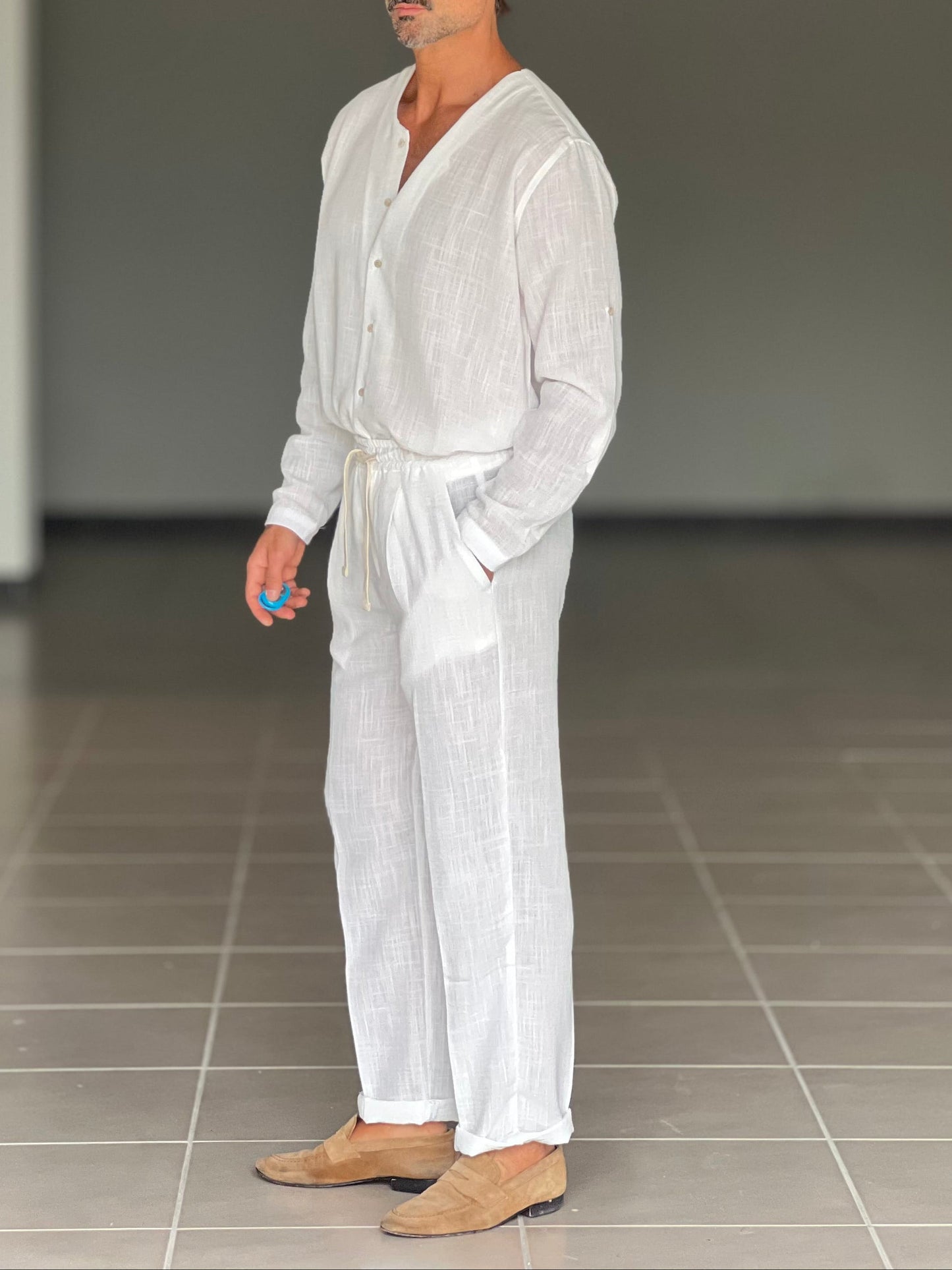 Men's Lightweight Linen Blend V-Neck Set