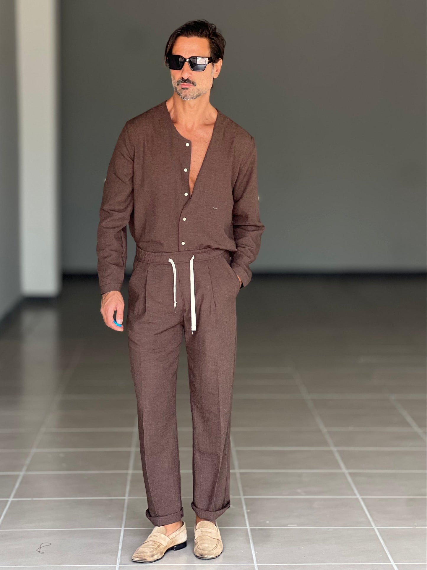 Men's Lightweight Linen Blend V-Neck Set